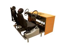 Тренажер для отработки приемов контраварийного управления автомобилем Zarnitza