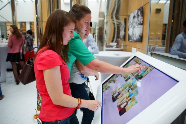 Интерактивный стол HighTable DS 43" Intel Celeron (IR/ИК)