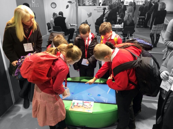 Детский интерактивный стол Hanshin eFun Table 39" (со встроенным аккумулятором)