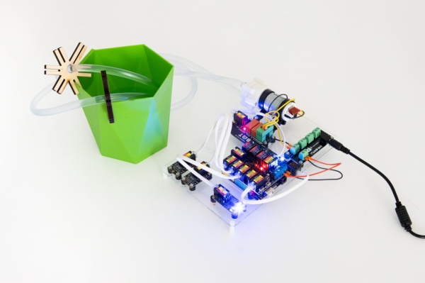 Образовательный набор «Стартовый ЙоТик М4» (Цифровая лаборатория по биологии) для оснащения агротехнологического класса