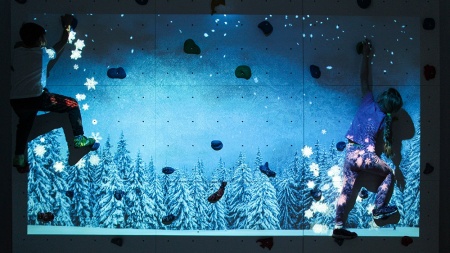 Интерактивный скалодром UTS Эверест